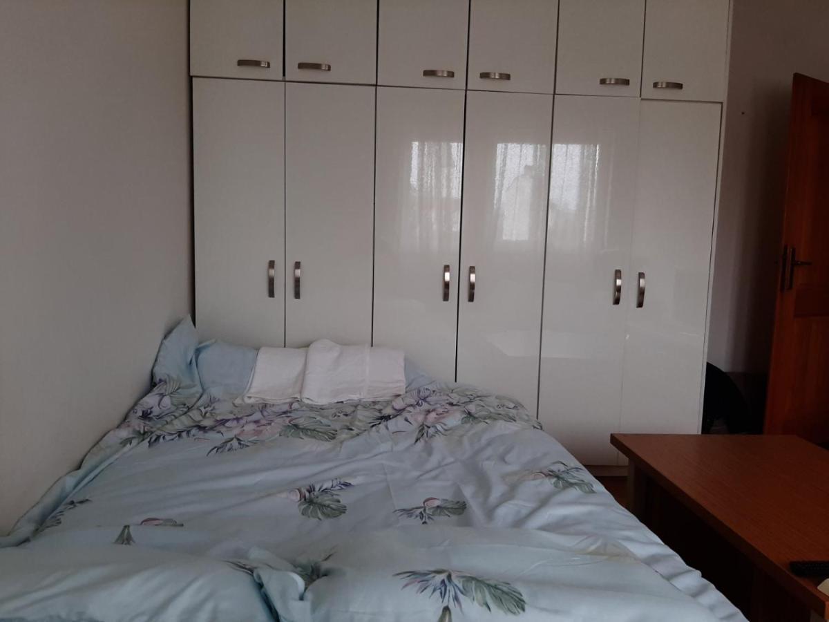 Ulpiana Apartment Centrum, Prishtine Ngoại thất bức ảnh