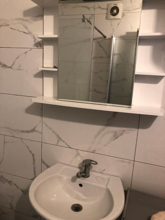 Ulpiana Apartment Centrum, Prishtine Ngoại thất bức ảnh
